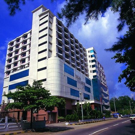 Yuzana Hotel ย่างกุ้ง ภายนอก รูปภาพ