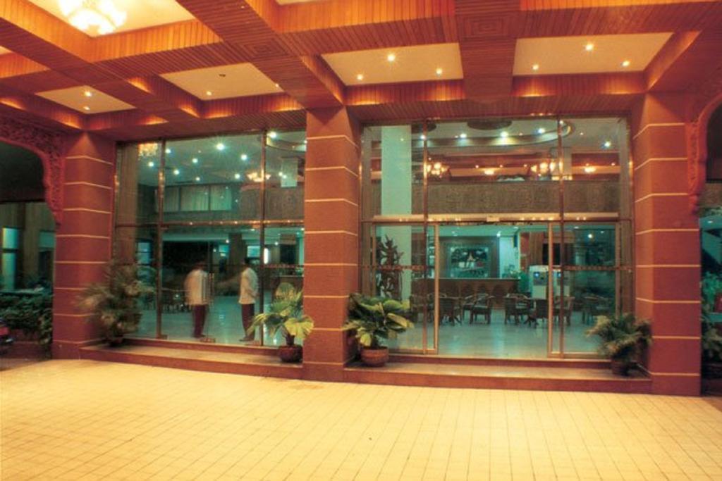 Yuzana Hotel ย่างกุ้ง ภายนอก รูปภาพ